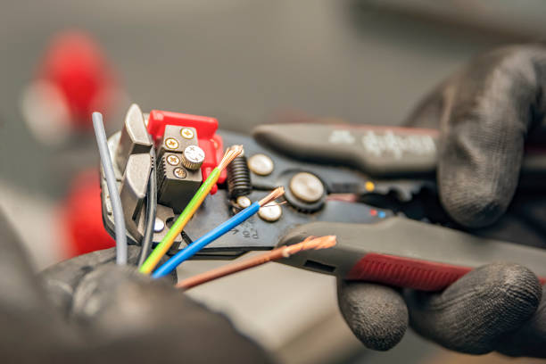 Best Circuit Breaker Repair  in North Zanesville, OH